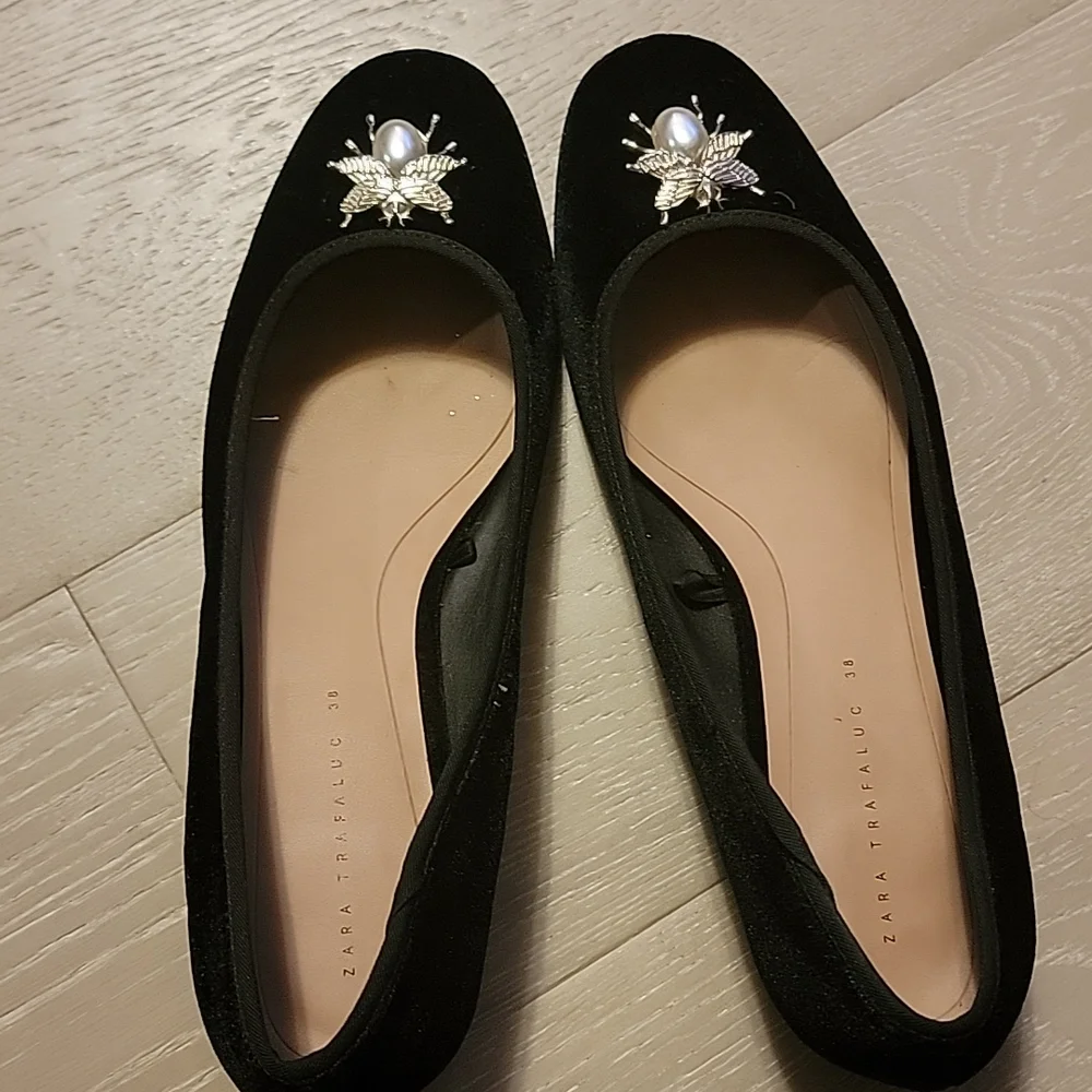 Zara Black Embellished Ballet Flats